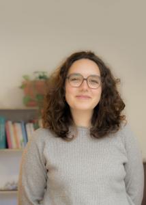 TherapeutIn Adriana Censori
